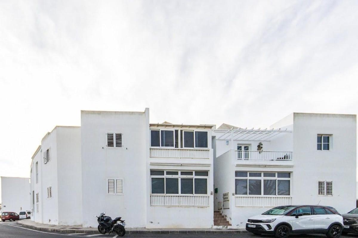 Apartamento Atenea San Bartolomé المظهر الخارجي الصورة